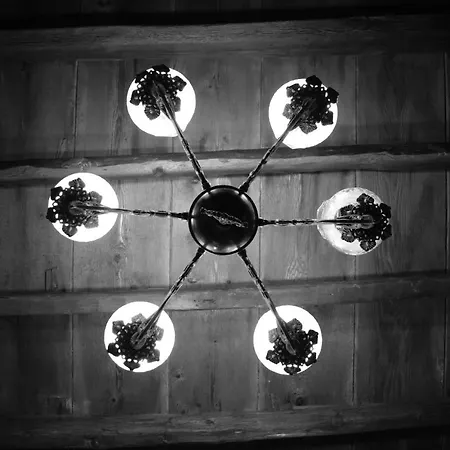 Latmos 1860 סקאלה