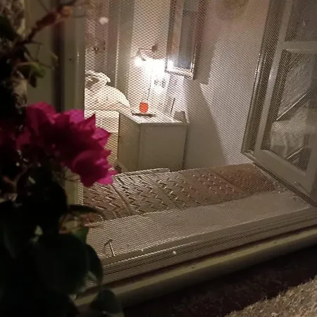 Latmos 1860 וילה סקאלה