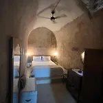 فيلة Latmos 1860 سكالا