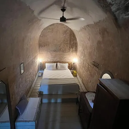 Latmos 1860 Vilă Skala